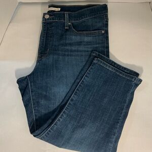 Levi's Classic Blue Capris Versatile Denim